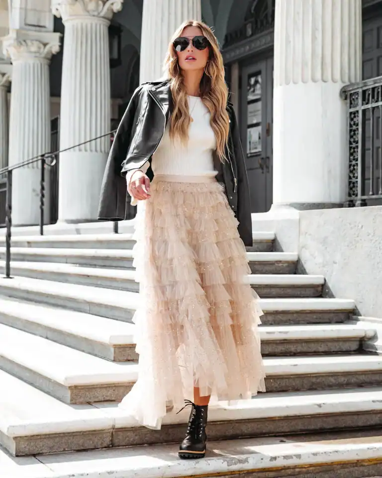 Dream Girl Date Night Outfits